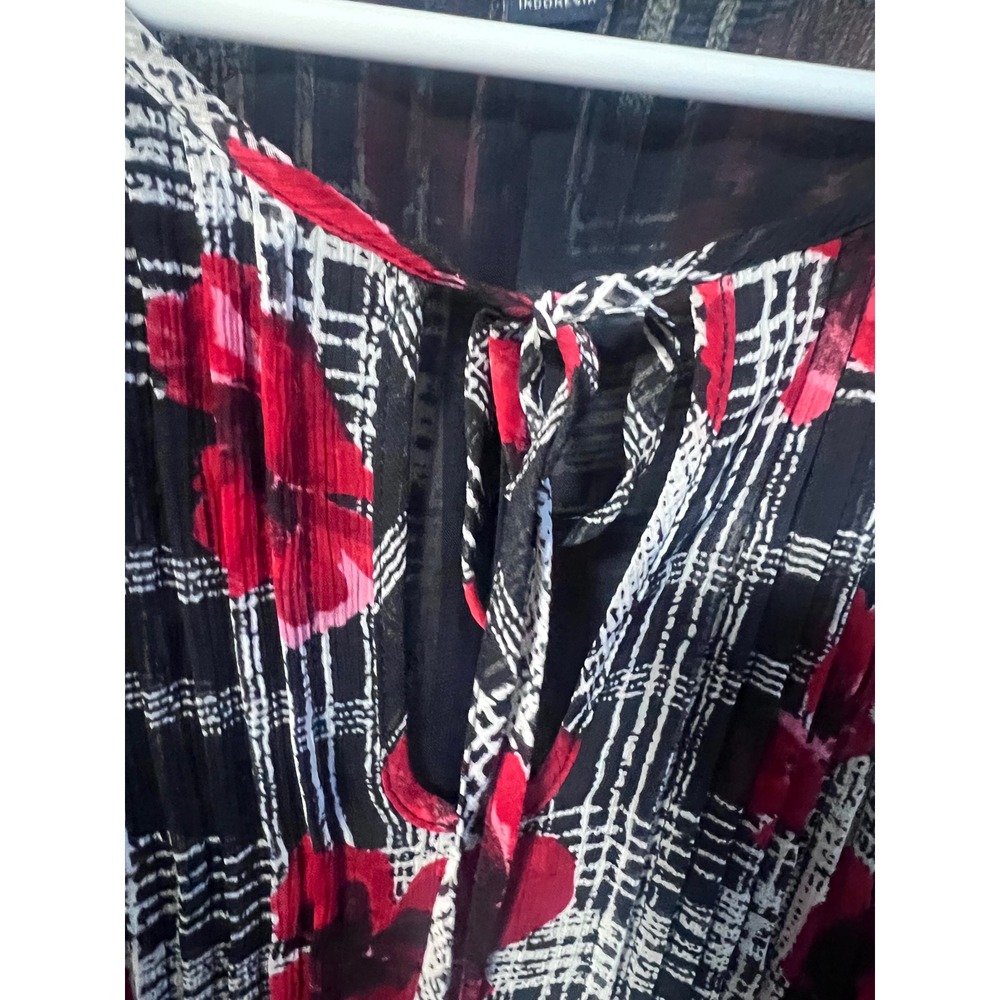 Tommy Hilfiger Blouse Womens M Red Black Floral Plaid Exc - Picture 7 of 7